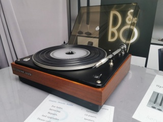 BEOGRAM 1000 TURNTABLE